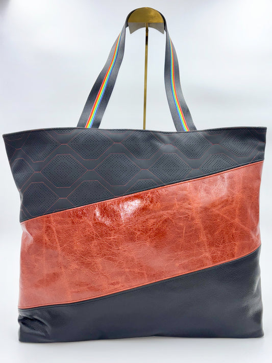 XXL Fine Leather Tote in Black and Red